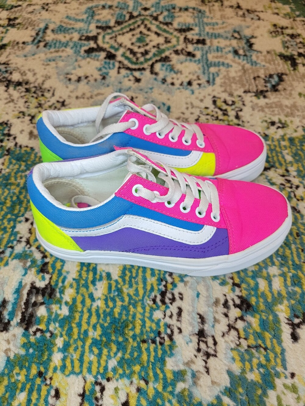 Vans Old Skool Vibrant 'Color Block' Lace Up Kids Sneakers, Size Youth 2